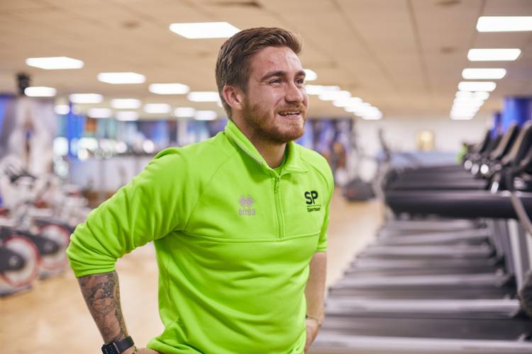 sportspark fitness advisor in gym